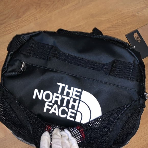 NWT The North Face Base Camp Duffel, Small - Picture 11 of 11